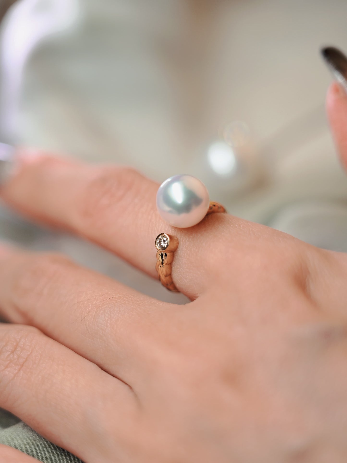 Luminescent Tides - 18K gold Akoya Pearl Open Ring