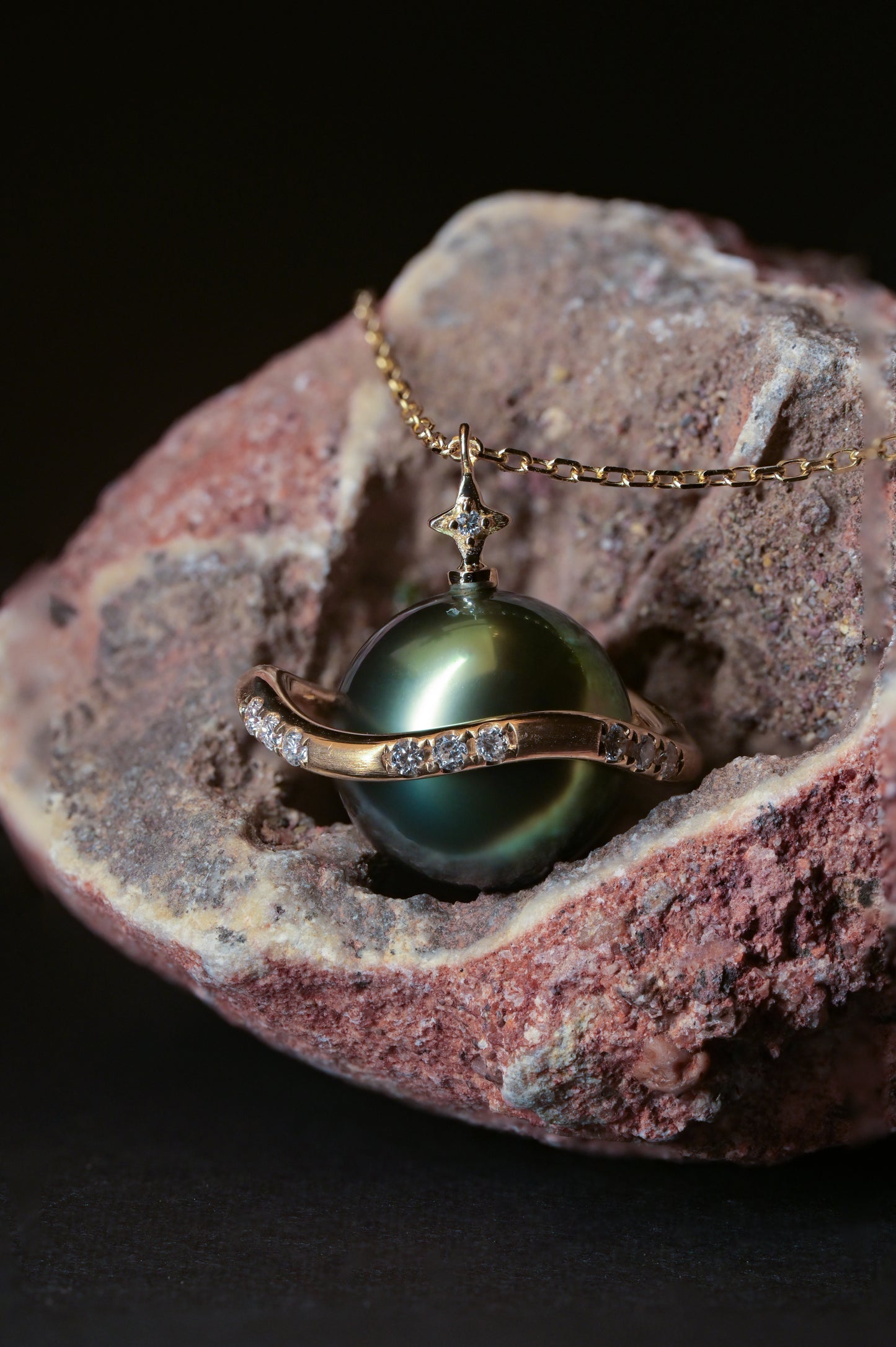 Starlit Dreams|18K Gold Tahitian Pearls Necklace