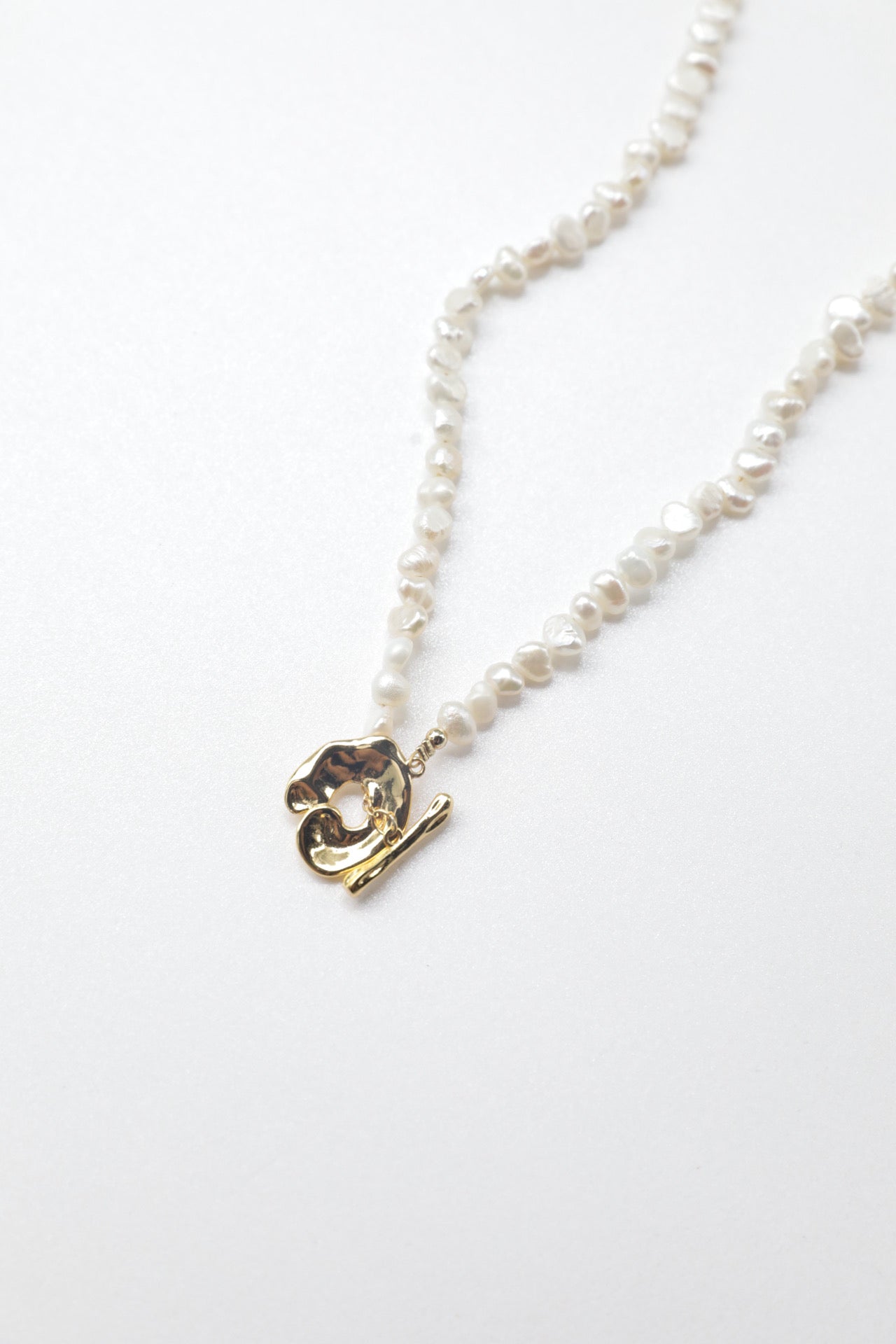 VersaBaroque Reversible Pearl Necklace