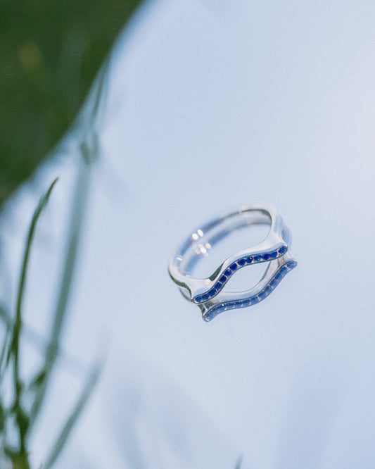 DEW - Sterling Silver Graduated Blue Ring