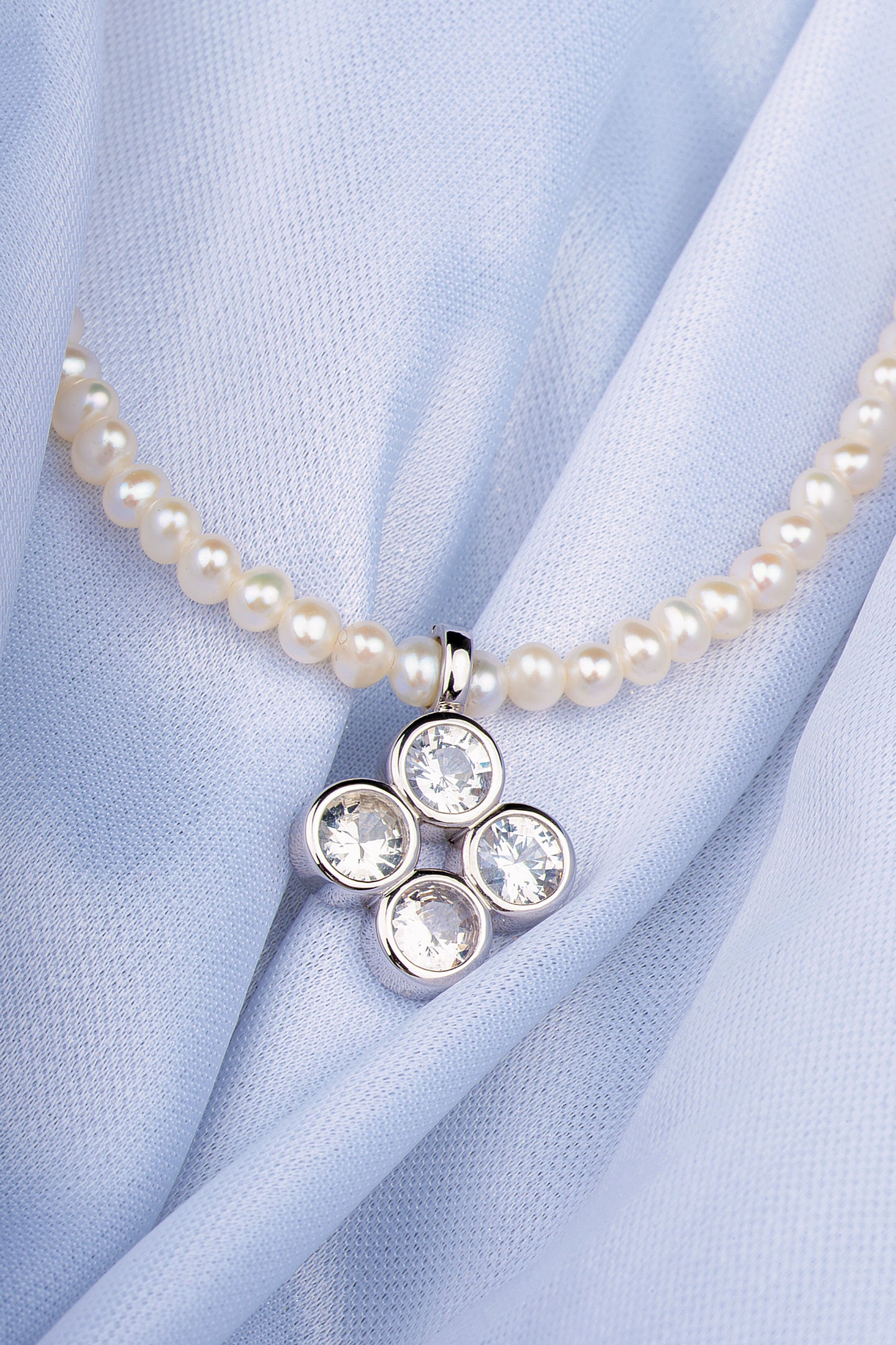 Geometry - 18K White Sapphire Pearl Necklace
