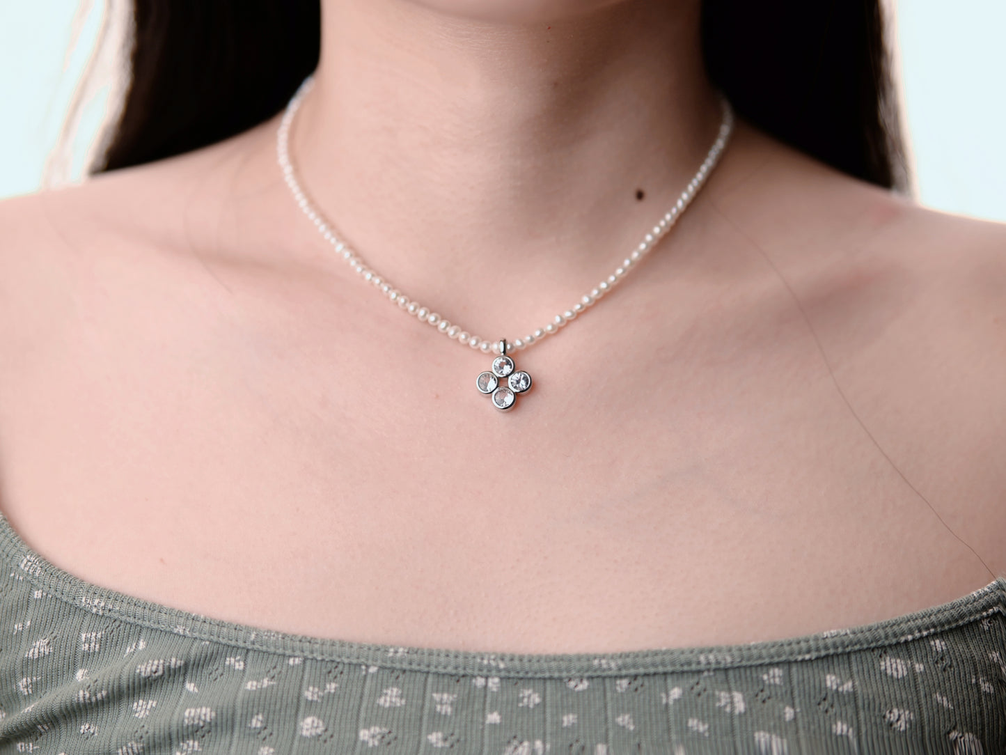 Geometry - 18K White Sapphire Pearl Necklace